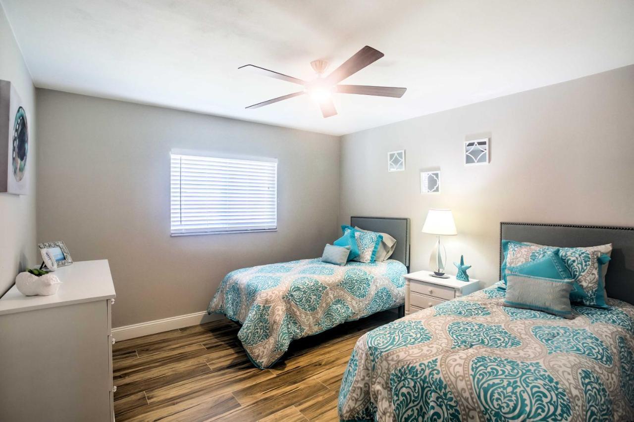Naples Home With Lanai And Pool Near Vanderbilt Beach! Exteriör bild